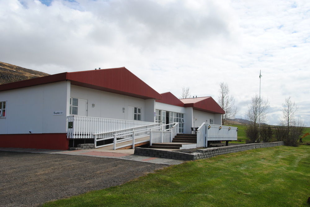 Hotel Sveinbjarnargerdi Svalbarthseyri Exterior photo
